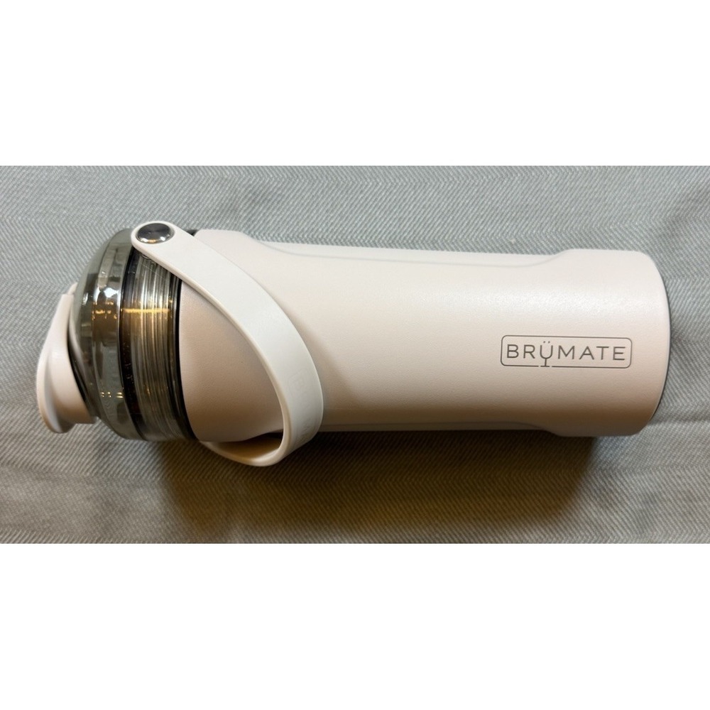 BruMate Multishaker / 26 oz / Color: Dune